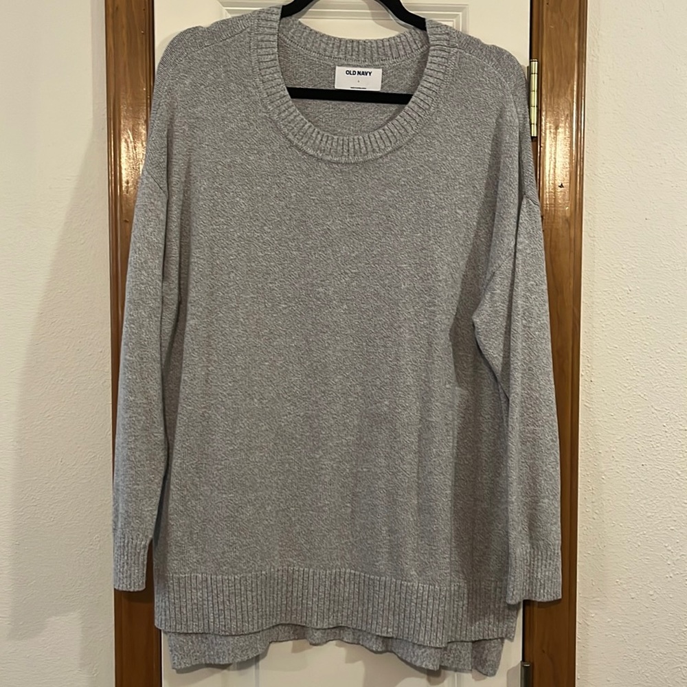 Size L Old Navy Gray Sweater